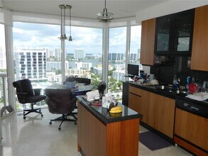17555 Collins Ave, Unit 2108 in Sunny Isles Beach, FL - Building Photo - Building Photo