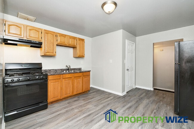 property at 1618 Druid Hill Ave