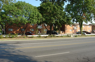 Cornerstone Apartments in Dallas, TX - Building Photo - Building Photo