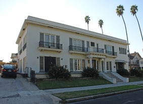 3518 12th St in Los Angeles, CA - Building Photo