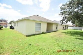 12033 Butler Woods Cir in Riverview, FL - Building Photo - Building Photo