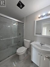 936 E Main St in Welland, ON - Building Photo - Building Photo