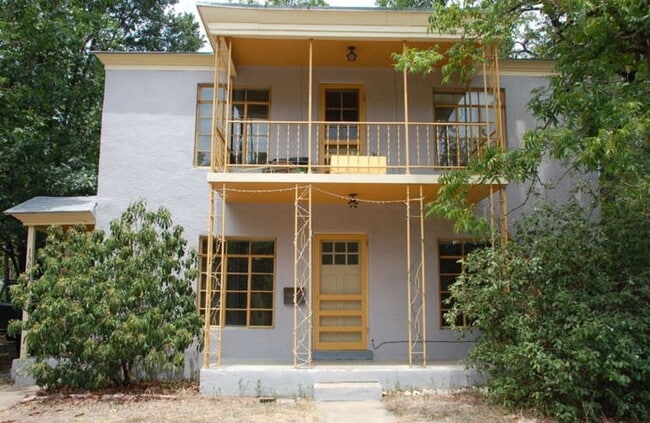 property at 1302 Kirkwood Rd