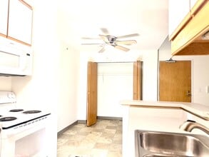 The Terrace at Cedar Glen: Fully Equipped 1–2 BR Homes Near Madison in Cross Plains, WI - Building Photo - Building Photo