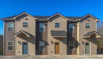 309 Ranger Ln in Clarksville, TN - Building Photo