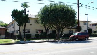 Lisa Oxnard Apartments