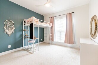 20657 Sibbald Sq in Ashburn, VA - Building Photo - Building Photo