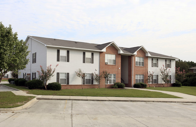 Fair Oaks Lane Apartments in Rincon, GA - Foto de edificio - Building Photo