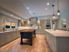 4083 Belair Ln in Naples, FL - Building Photo - Building Photo