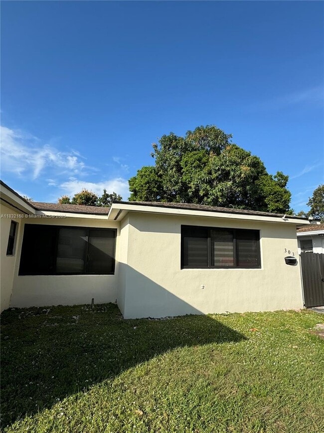 property at 301 SE 2nd St