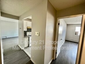 12421 82 St NW in Edmonton, AB - Building Photo - Building Photo