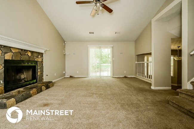 100 Woodcrest Way in Mcdonough, GA - Building Photo - Building Photo