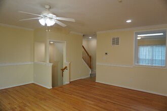 5218 Castlestone Dr in Rosedale, MD - Building Photo - Building Photo