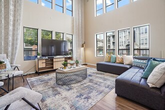Residences at Bear Creek in Lakewood, CO - Foto de edificio - Building Photo