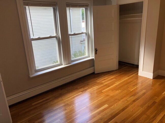 property at 9 Oak Square Ave