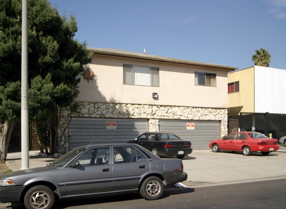 1915 S Shenandoah St in Los Angeles, CA - Building Photo