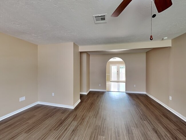 407 Harold Ln in Baytown, TX - Building Photo - Building Photo