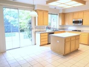 1515 Bergerac Dr in San Jose, CA - Building Photo - Building Photo