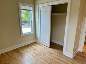 901 E Center St in Milwaukee, WI - Foto de edificio - Building Photo