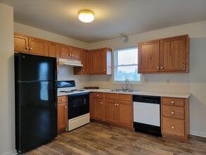 3 Abbey Ln in Newmanstown, PA - Building Photo - Building Photo