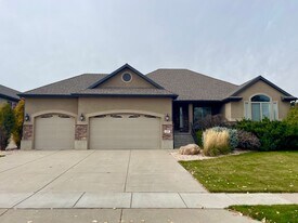 1267 N 1285 W in Clinton, UT - Building Photo