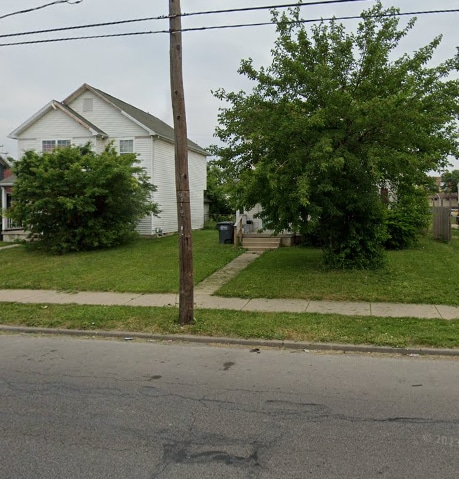property at 117 E Bancroft St