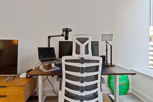 10 Hanover Square in New York, NY - Building Photo - Building Photo