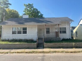 117 W 36th St in Indianapolis, IN - Building Photo