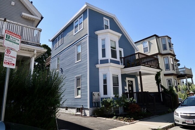property at 51 Moseley St
