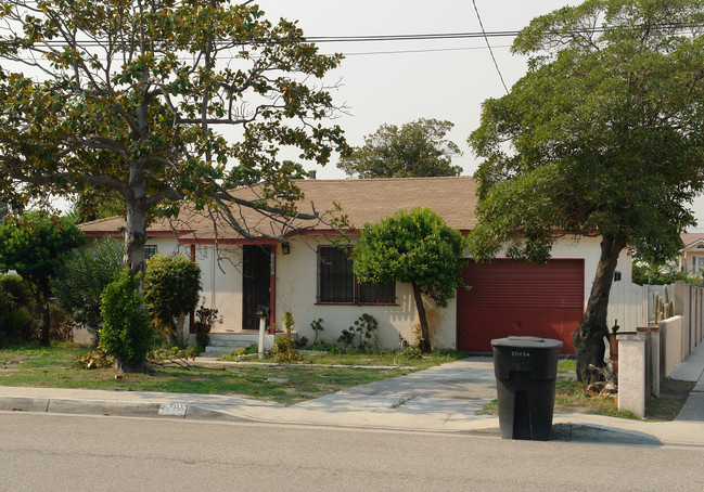 14321-14326 Locust St in Westminster, CA - Building Photo - Building Photo