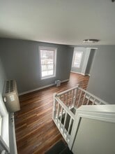 55 Chase St, Unit 2 in Burlington, VT - Foto de edificio - Building Photo