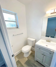 3760 SW 61st Ave, Unit 2 Bedroom 1.5 Bathroom in Davie, FL - Building Photo - Building Photo