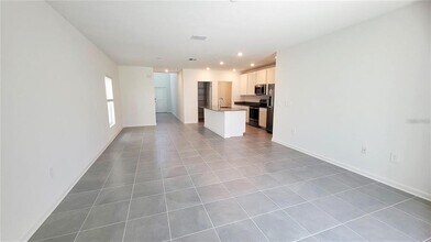 238 Brave Rd in Davenport, FL - Foto de edificio - Building Photo