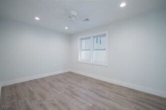 726 Bloomfield Ave in Verona, NJ - Building Photo - Building Photo