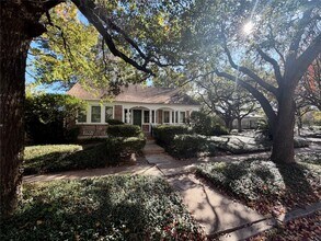 1621 Cherryhurst St in Houston, TX - Building Photo - Building Photo