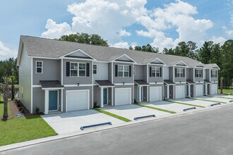 The Townes at Amber Bluff in Conway, SC - Foto de edificio - Building Photo