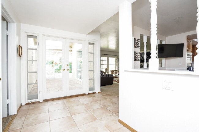 9379 Esther St in Cypress, CA - Building Photo - Building Photo