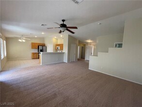 635 Dan St in Henderson, NV - Building Photo - Building Photo
