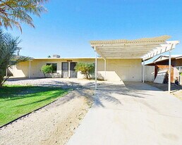 43145 Kenya Dr in Indio, CA - Building Photo