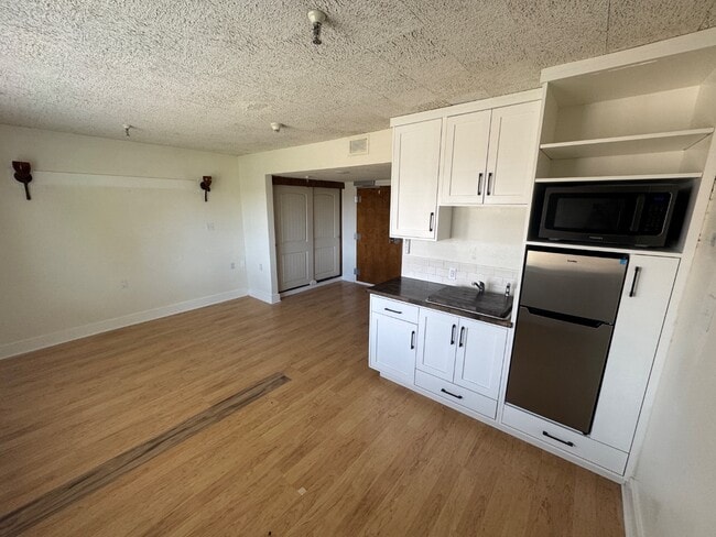 property at 460 W 600 N