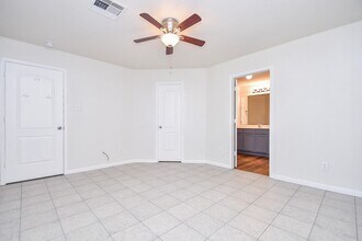 17251 Osprey Forest Dr in Hockley, TX - Foto de edificio - Building Photo