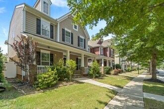 10238 Elizabeth Crest Ln in Charlotte, NC - Building Photo - Building Photo