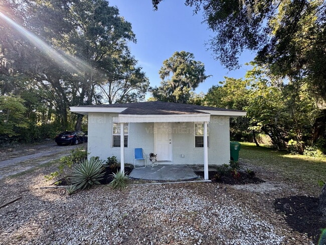 property at 430 S Parsons Ave