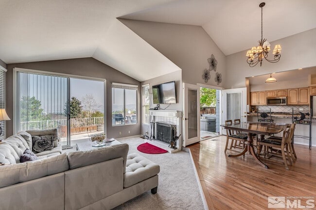 property at 2320 Overlook Ct