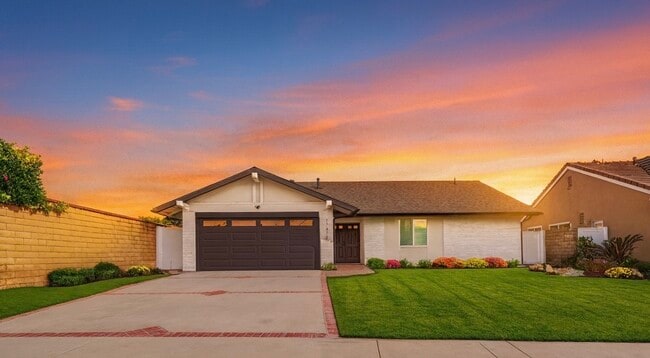 17472 Bellport Cir in Huntington Beach, CA - Building Photo - Building Photo