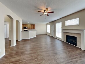 2902 Auburn Falls Ln in Houston, TX - Building Photo - Building Photo