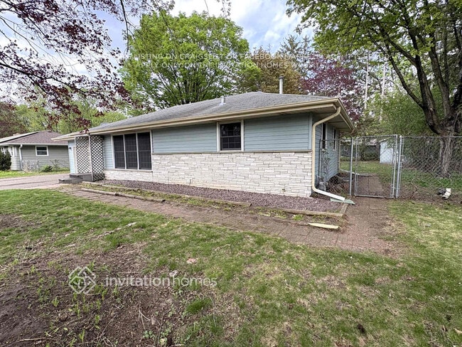 6432 Hampshire Ave N in Minneapolis, MN - Building Photo - Building Photo