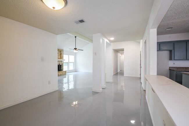 property at 19522 Dianeshire Dr