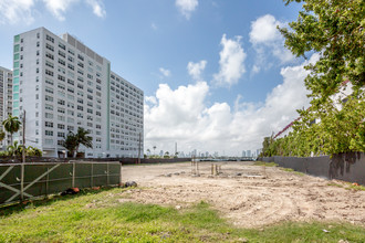 1310 Monad Ter in Miami Beach, FL - Foto de edificio - Building Photo