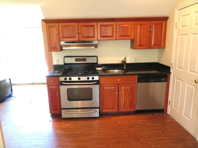 1072 River St in Boston, MA - Building Photo - Building Photo